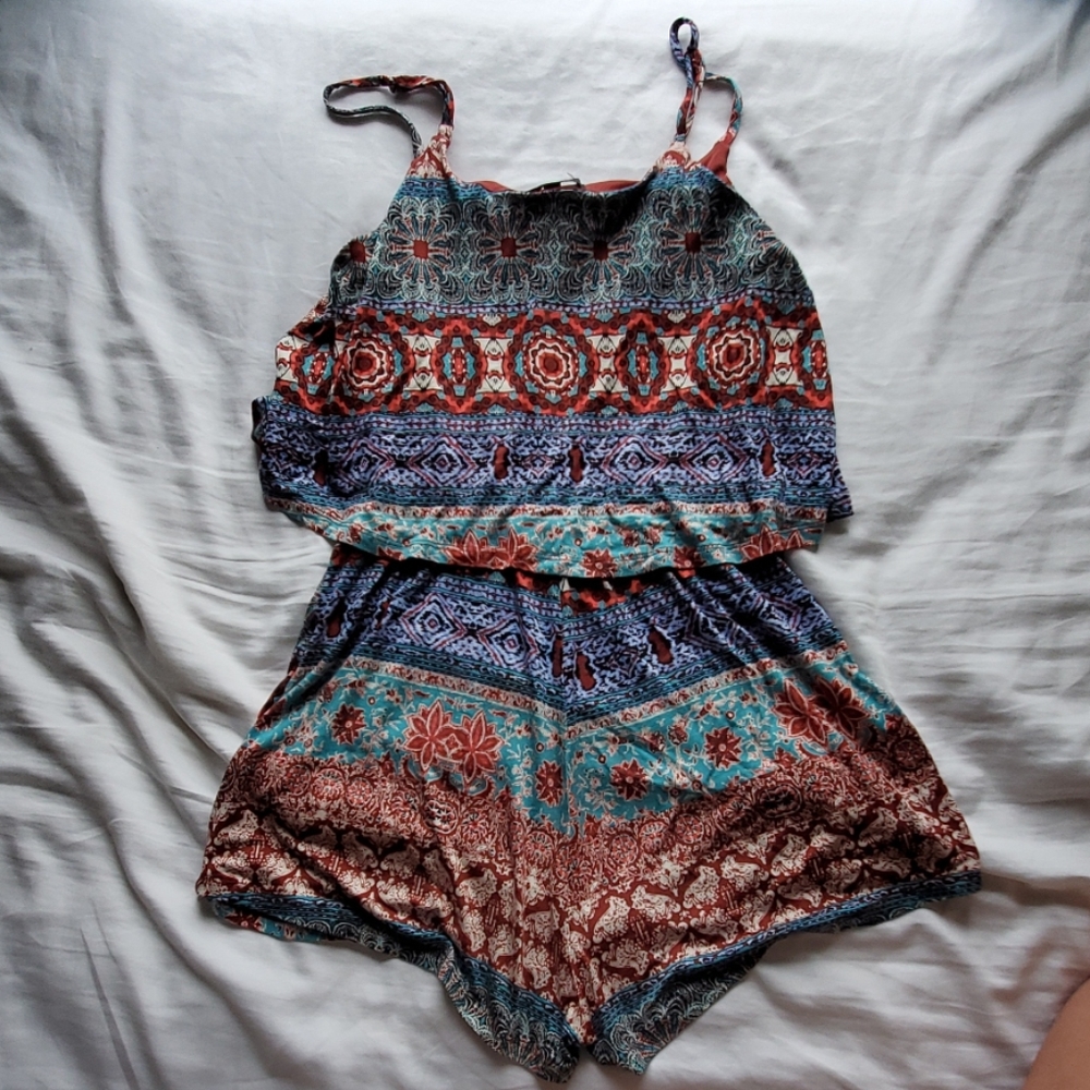 Patterned romper - Picture 2 of 3